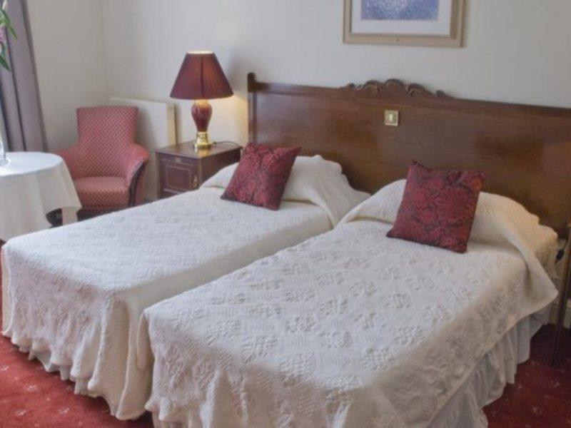 Royal Court Hotel & Spa Ковентри Экстерьер фото