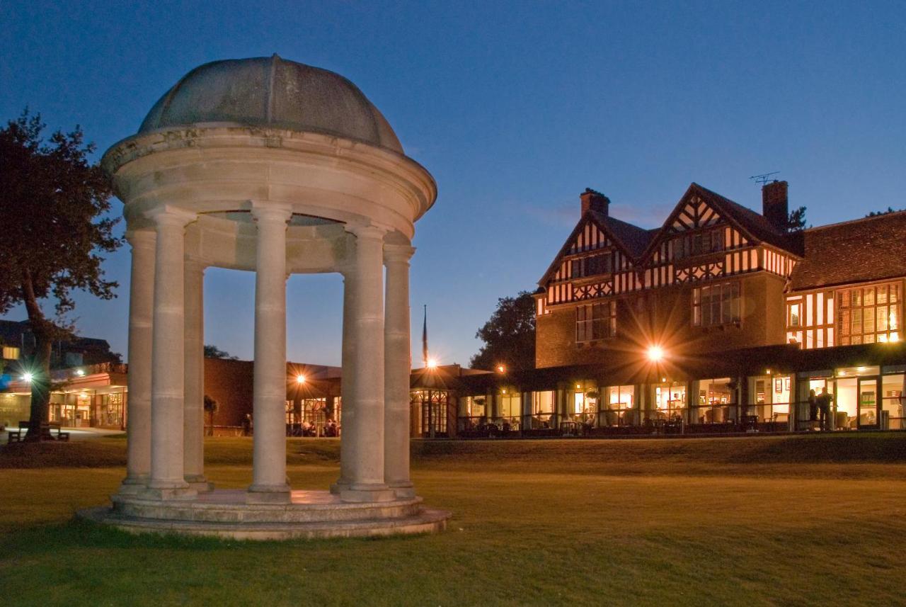Royal Court Hotel & Spa Ковентри Экстерьер фото